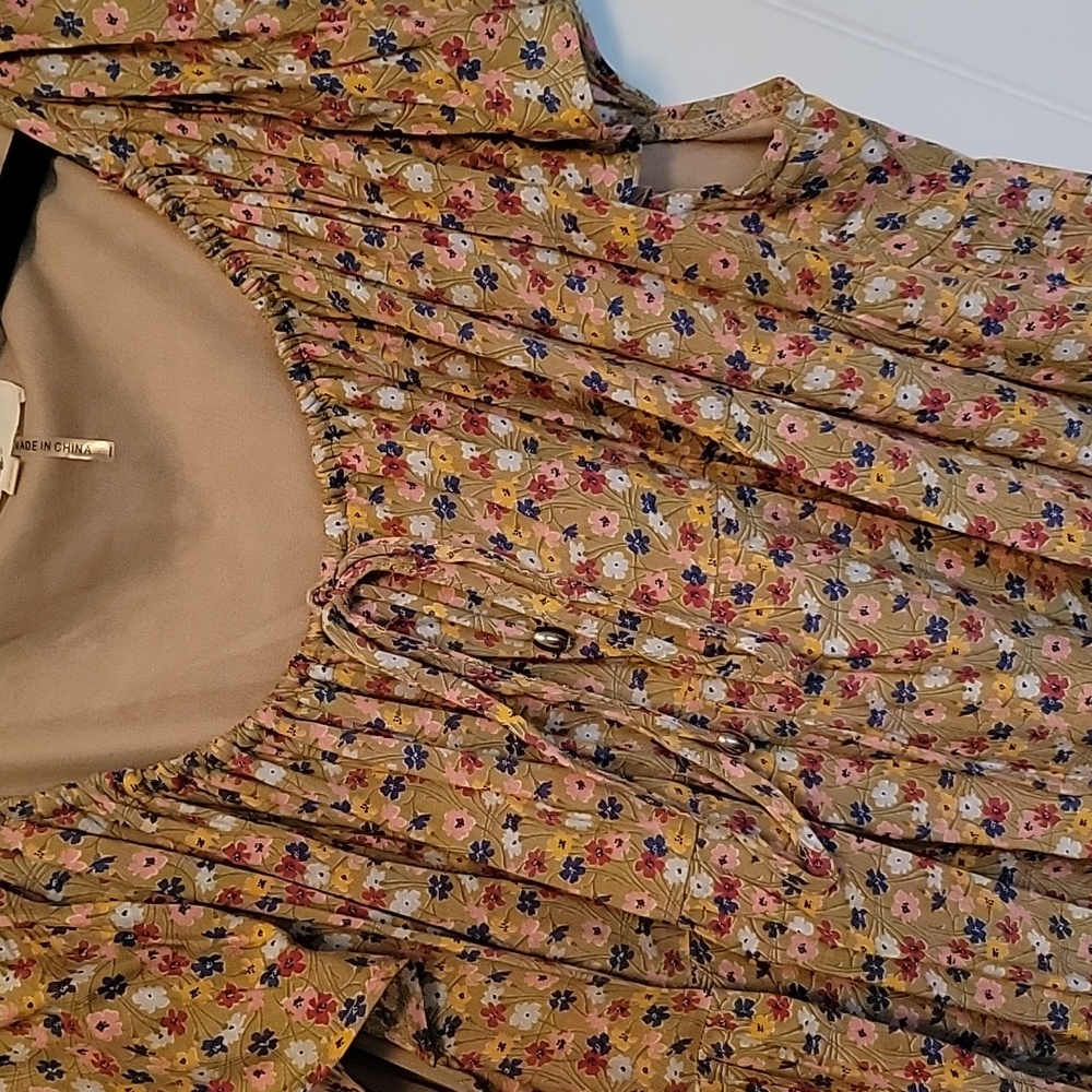 Entro flowy floral dress- XL.  NEVER WORN - Picture 2 of 4